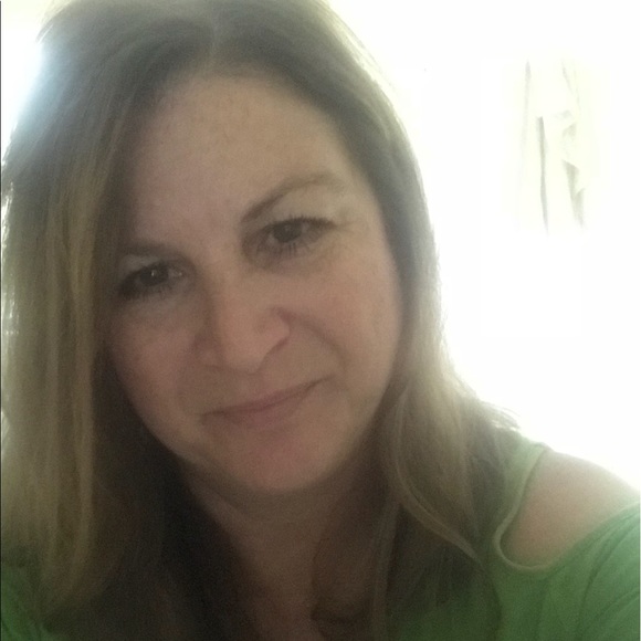 Meet your Posher, Kim - Picture 1 of 1